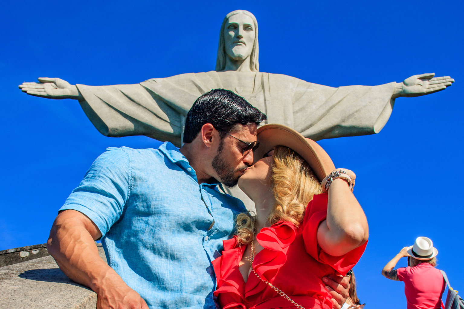 lha Pedra do Telégrafo com guia local nascer do sol no Morro Dois Irmãos Rio trekking Pedra da Gávea vista panorâmica voar de parapente Rio de Janeiro segurança favela tour Rocinha com guia especializado caminhada pela Floresta da Tijuca cachoeira excursão Ilha Grande pernoite ou bate-e-volta travessia Mar Ilha Tijucas água cristalina tour cultural Vidigal com arte de rua Tavares Bastos The Maze visita guiada City Tour Rio Cristo Redentor Pão de Açúcar trilha leve para iniciantes no Rio experiências de aventura no Rio de Janeiro roteiro de trilha e praia Rio de Janeiro fotos incríveis trilha Pedra do Telégrafo turismo comunitário favela seguro Rio dia inteiro em Ilha Grande passeio completo ilhas Tijucas melhor horário para visitar aventura de parapente sobre praias do Rio natureza urbana Floresta da Tijuca trilha guiada roteiro Ilha Grande com hospedagem Abraão viagem de barco privativa nas Ilhas Tijucas subida ao Pico da Tijuca vista 360° tour guiado por comunidades do Rio Vidigal Rocinha passeio para ver o pôr do sol no Rio aventura radical Pão de Açúcar escalada guiada trilha com guia local Pedra da Gávea intenso conhecer cultura local favela com respeito fotos Instagram trilhas Rio de Janeiro paisagens naturais Rio sem multidão ilhas Tijucas passeio de snorkel e mergulho Guia habla español/inglês Rio de Janeiro viagem aventura para grupos no Rio tour privativo Ilha Grande casal percurso ecológico Floresta da Tijuca vistas trilha urbana Dois Irmãos nascer do sol explorar Ilhas Tijucas do Rio barato hospedagem rústica Ilha Grande natureza passeio de dia inteiro Lagos e Ilhas Tijucas subir Pão de Açúcar com guia profissional tour fotográfico favela Vidigal grafite recomendações de trilha Pedra da Gávea equipagem roteiro sustentável turismo no Rio de Janeiro exploração de mirantes escondidos Rio relaxar nas praias de Ilha Grande viagem off-season trilhas no Rio menor preço combinação de trilha mais passeio de barco aventura aérea parapente Rio amanhecer atividades ao ar livre Rio de Janeiro natureza