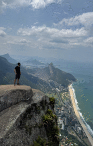 TRILHAS NO RIO DE JANEIRO O QUE FAZER NO RIO DE JANEIRO ECOTURISMO barata Rio de Janeiro Turismo baixo custo RJ Pacotes de viagem baratos Rio O que fazer de graça no Rio de Janeiro Hospedagem barata Rio de Janeiro Dicas de economia em viagens Passeio Barato Rio de Janeiro Ponto Turístico Gratuito RJ
