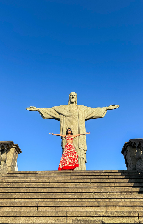Viagem barata Rio de Janeiro Turismo baixo custo RJ Passeio Cristo Redentor e Pão de Açúcar Pacotes de viagem baratos Rio O que fazer de graça no Rio de Janeiro Hospedagem barata Rio de Janeiro Dicas de economia em viagens Passeio Barato Rio de Janeiro Ponto Turístico Gratuito RJ