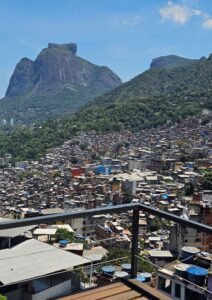 TRILHAS NO RIO DE JANEIRO O QUE FAZER NO RIO DE JANEIRO ECOTURISMO barata Rio de Janeiro Turismo baixo custo RJ Pacotes de viagem baratos Rio O que fazer de graça no Rio de Janeiro Hospedagem barata Rio de Janeiro Dicas de economia em viagens Passeio Barato Rio de Janeiro Ponto Turístico Gratuito RJ Turismo barato Rio de Janeiro Viagem barata Rio de Janeiro O que fazer no Rio de Janeiro gastando pouco Rio de Janeiro econômico Dicas para economizar no Rio de Janeiro Dois Irmãos